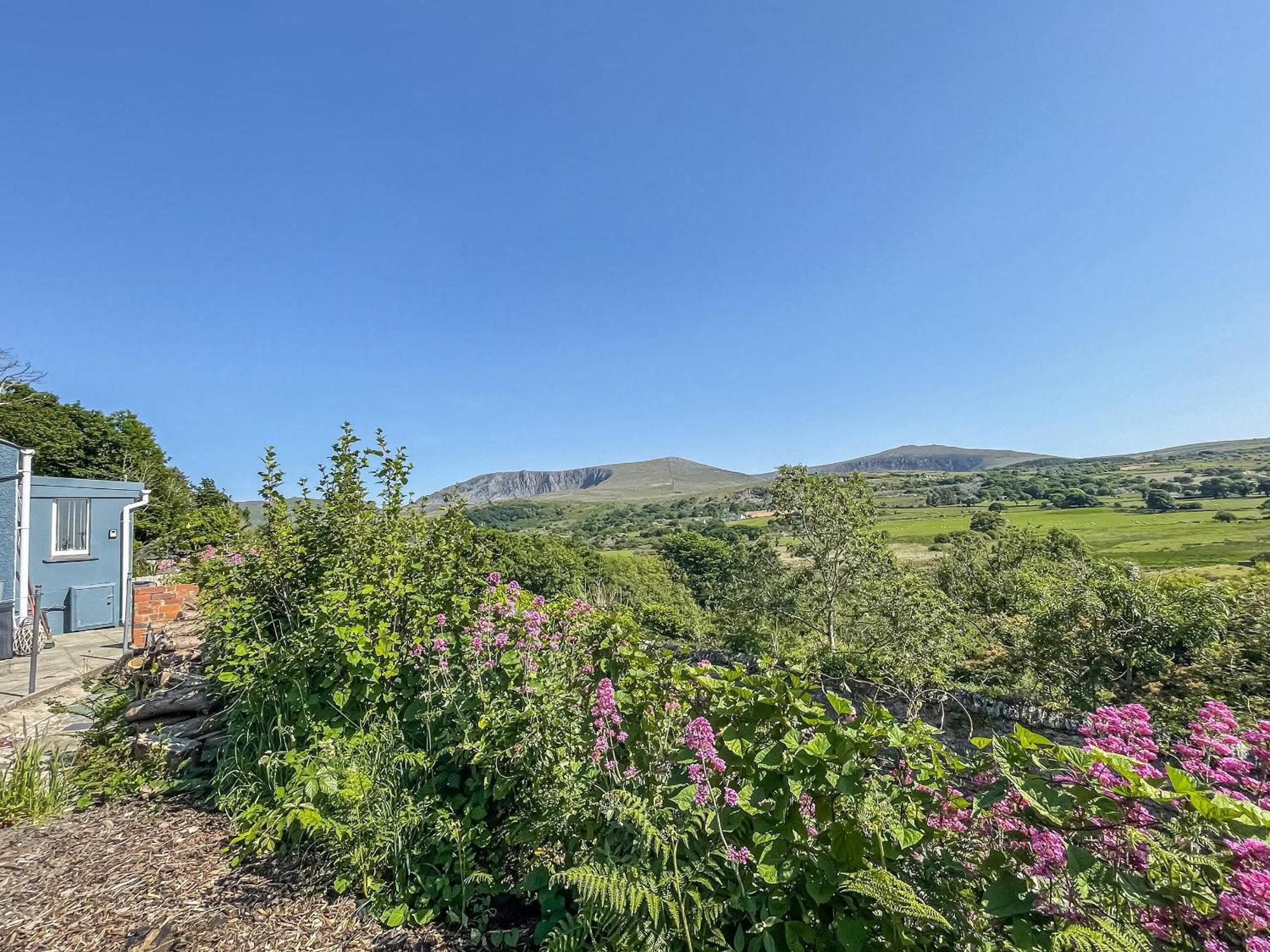 Hyfrydle Cottage Pen-y-groes Exterior photo